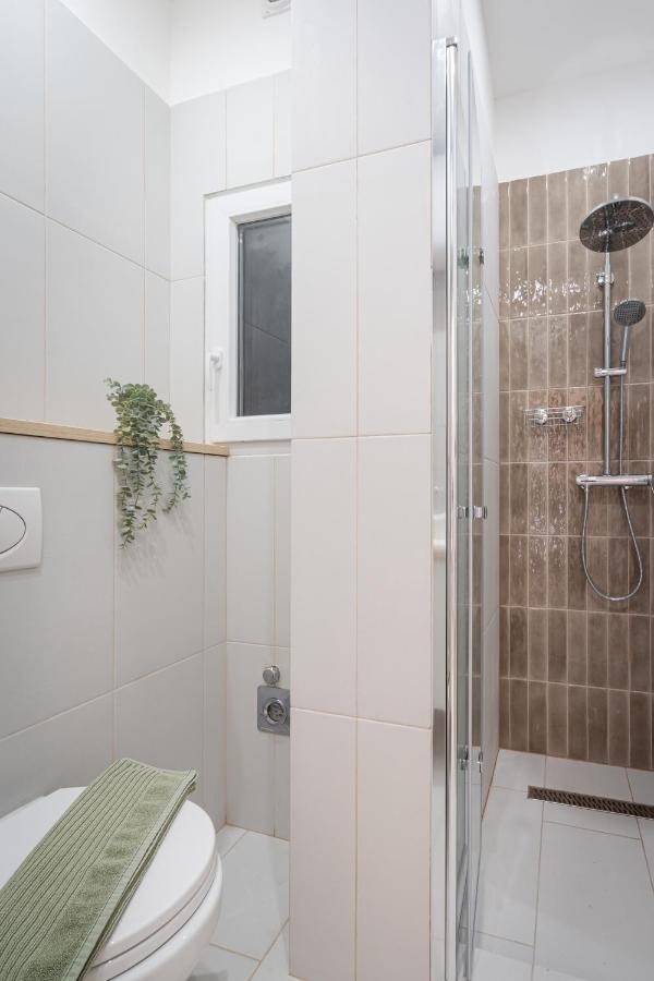 K10 - Kazinczy Street Heritage Suite - Best Location By Bqa Budapest Exterior photo